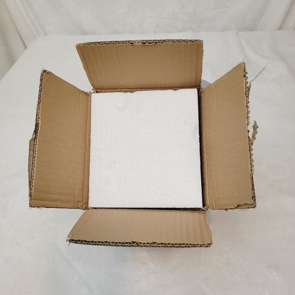 Dr Seuss The Grinch Max the Dog Figural Mug with Santa Hat Lid 16 oz New OOS - Picture 10 of 12